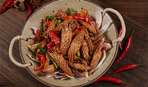 酥炸魷魚、火箭魷魚……魷魚創(chuàng)新制品“游”向更多場景